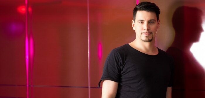 Thomas Gold Releases Dancefloor Destroyer “You Know”