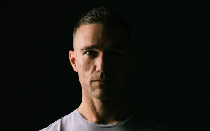 Stirling drops club-ready Tech House cut ‘Don’t Be Fooled’ on Hexhibition