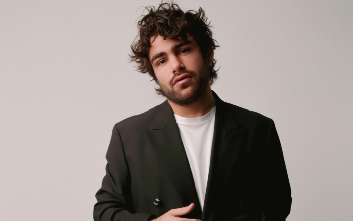 Mooglie On Reimagining ‘Enjoy Your Life’ & Bringing Live Instrumentation To The Dancefloor